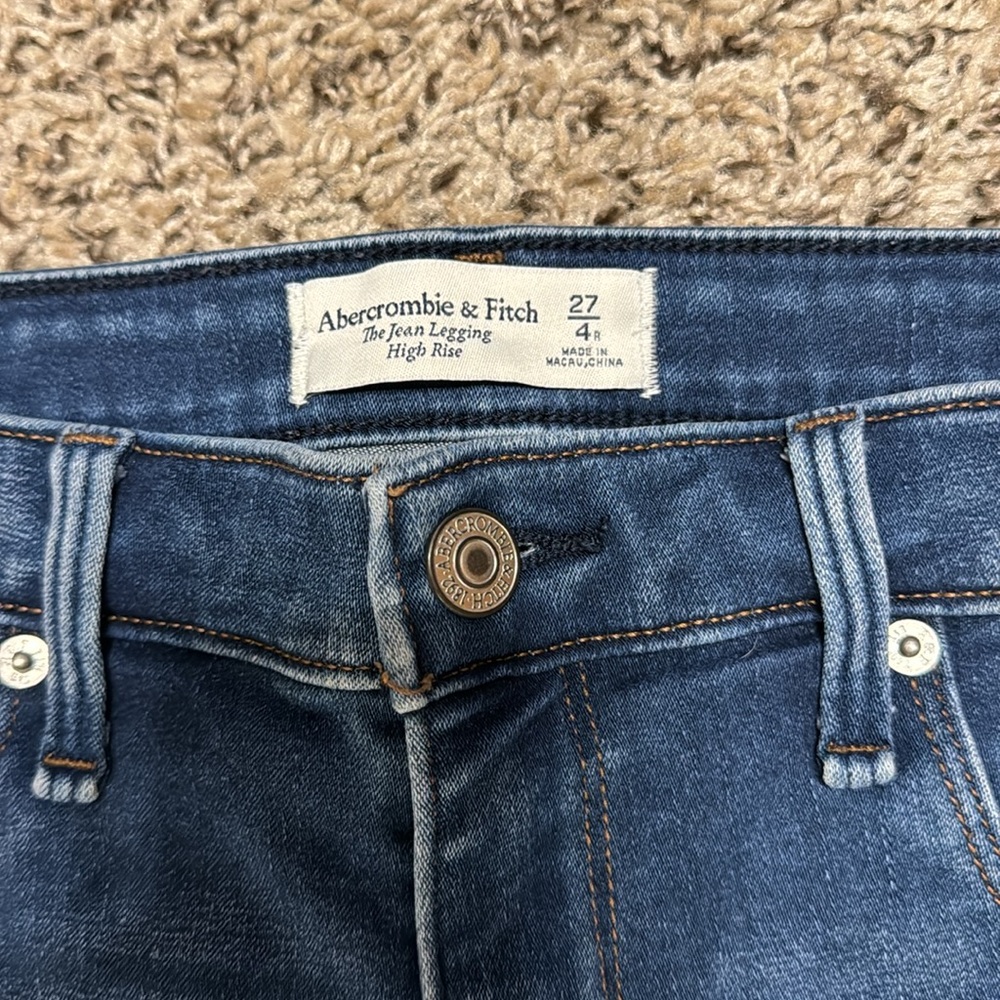 Abercrombie and Fitch skinny jeans - Picture 2 of 2